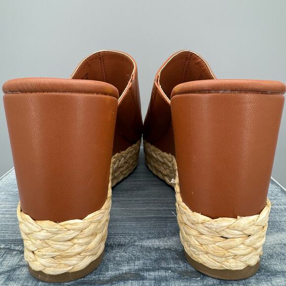 NEW Kenneth Cole Reaction Women’s Maria Mule Wedge Sandals Cognac Size 9.5 - Picture 4 of 12